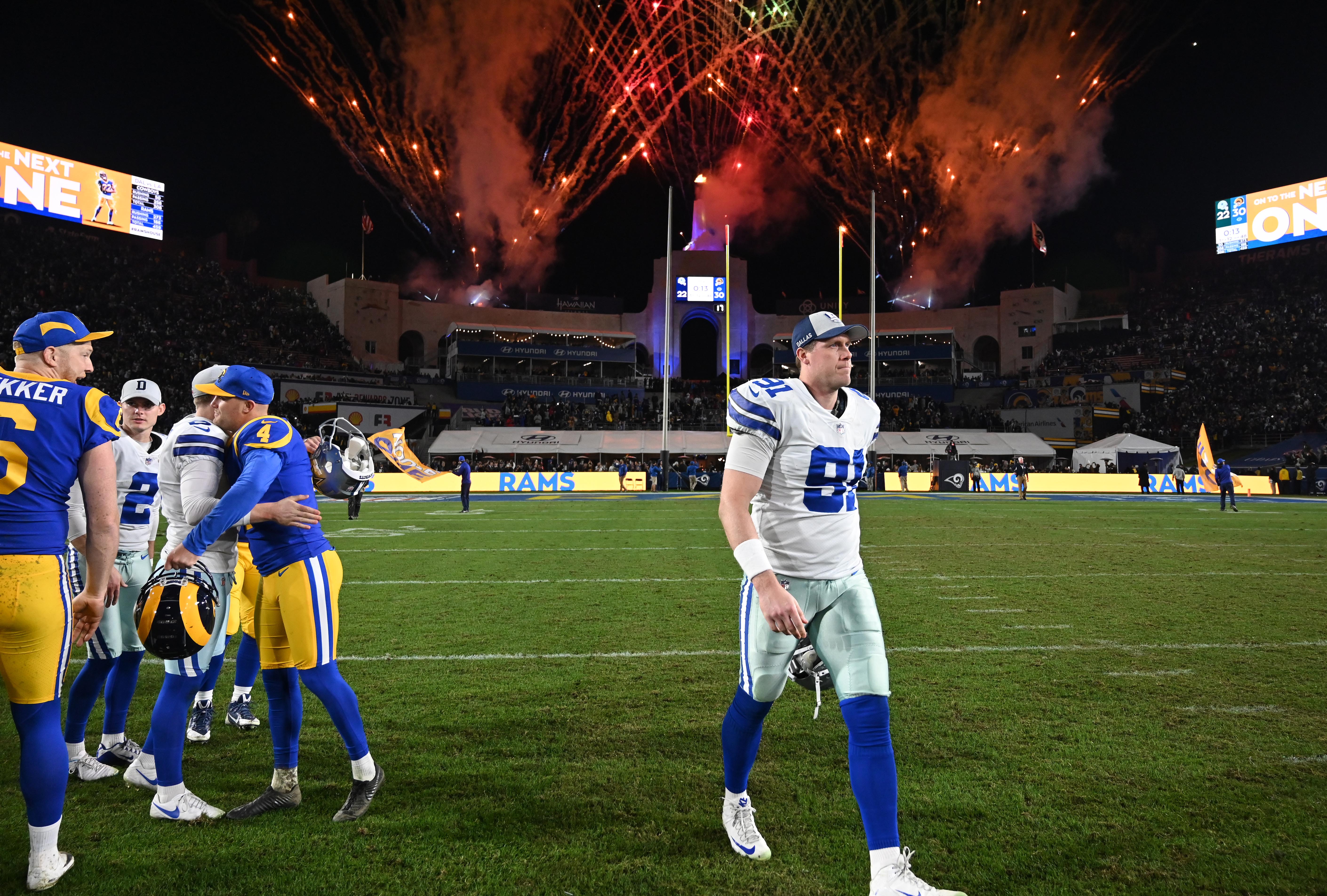 Cowboys long snapper L.P. Ladouceur will set an NFL record