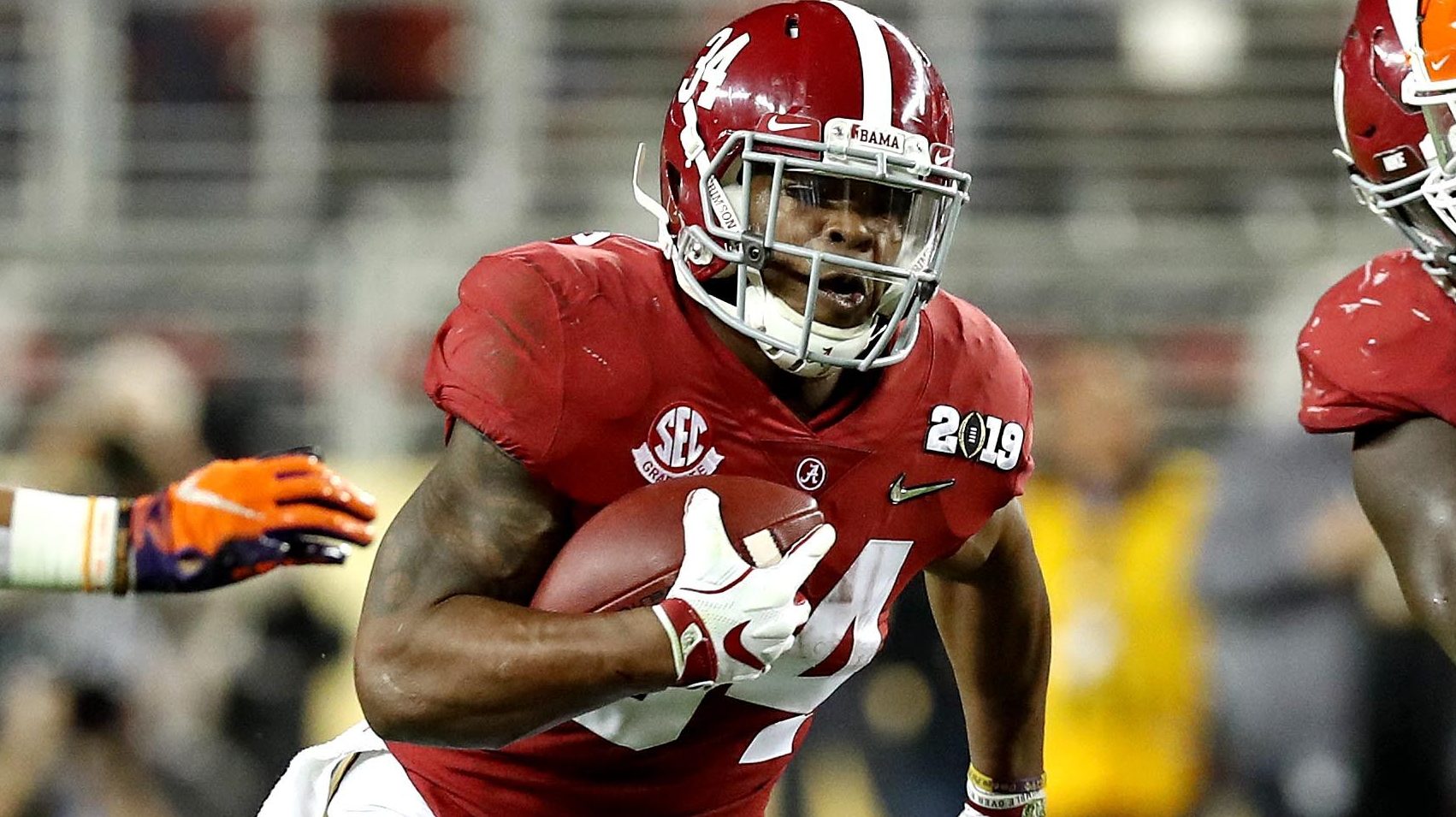 Damien Harris shares his advice for the Patriots' newest Alabama players 