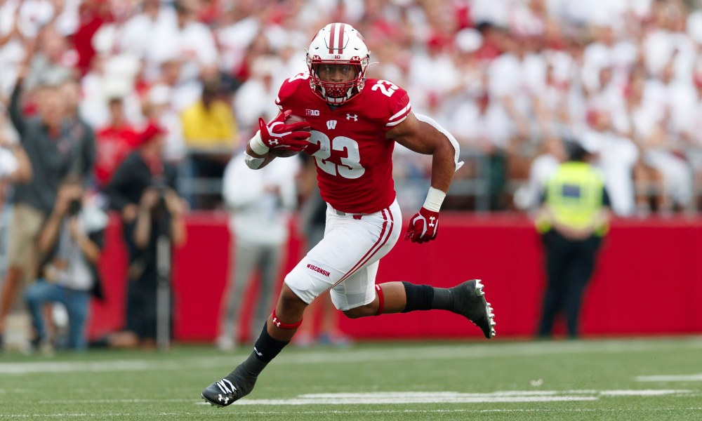 Wisconsin's Jonathan Taylor to forgo final season, enter NFL draft