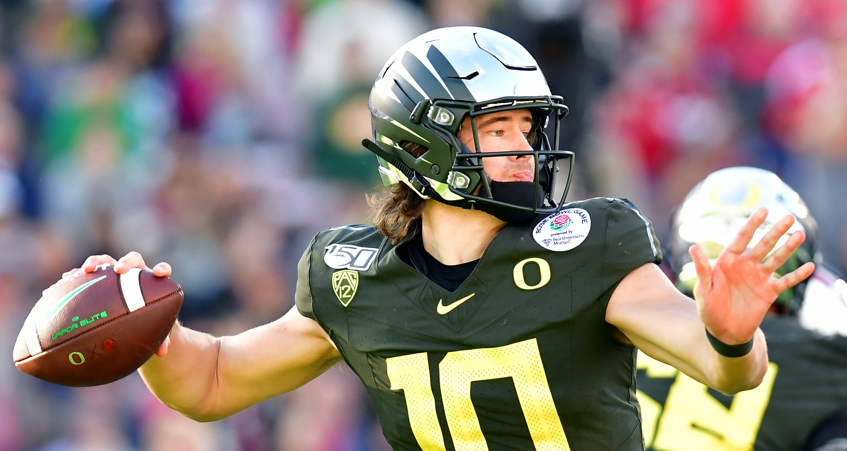 Chargers' Justin Herbert looks completely different after haircut