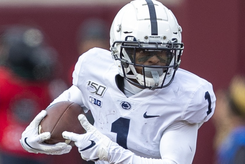 WR Quintez Cephus make an insane grab at Detroit Lions' practice