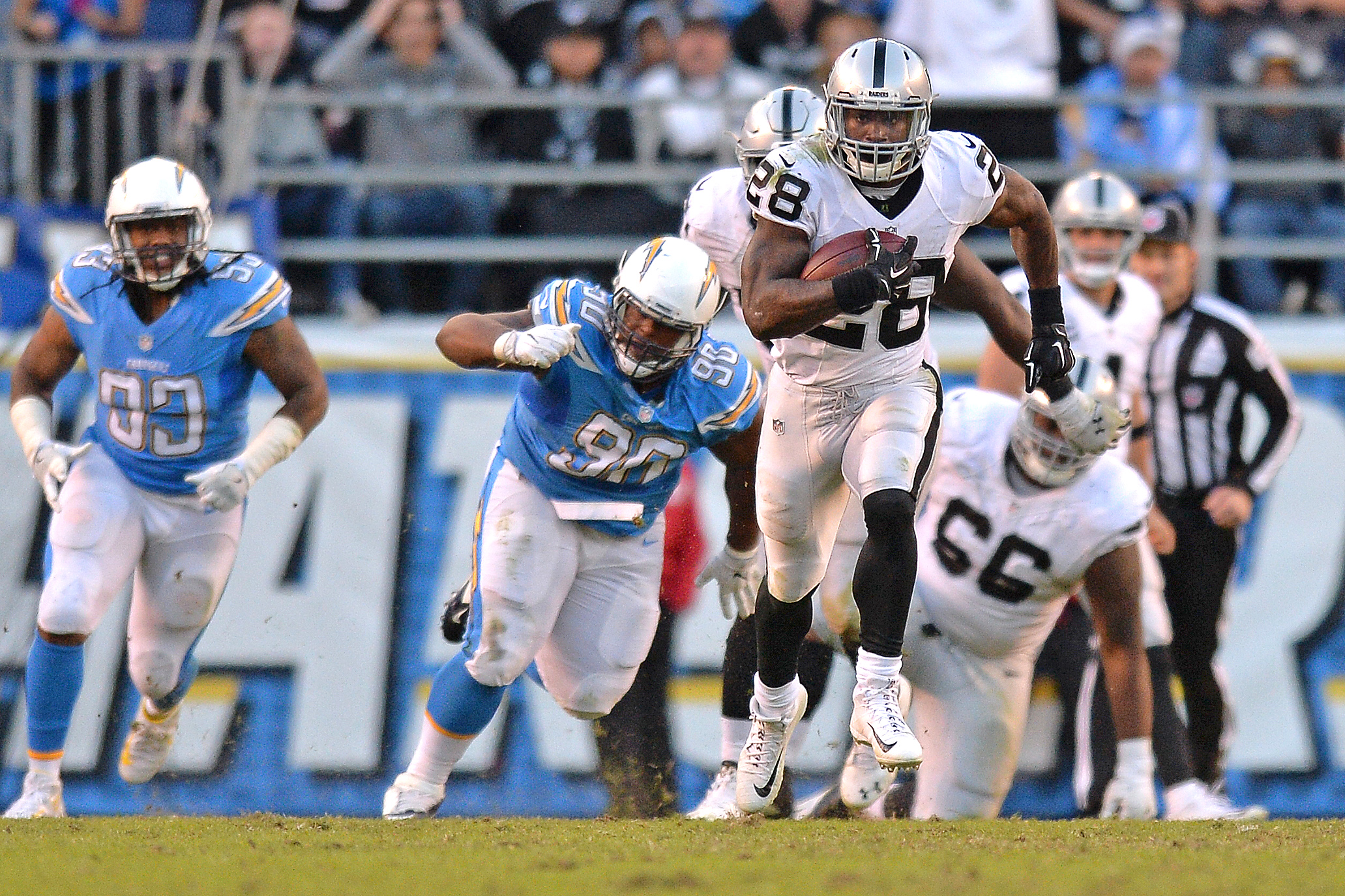 Oakland Raiders vs. San Diego Chargers, photo gallery, December 18, 2016