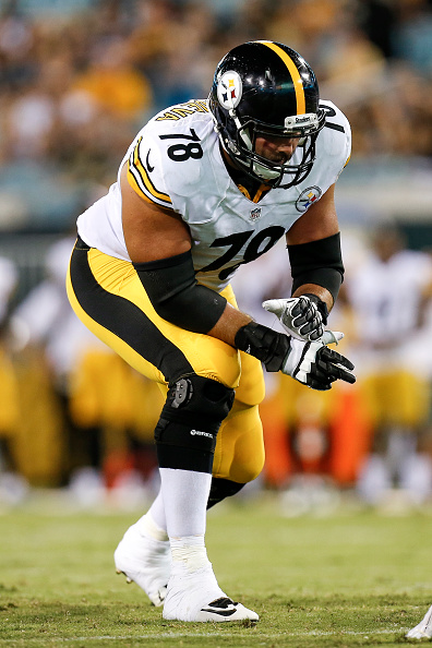 Steelers should try the 'Alejandro Villanueva' experiment with