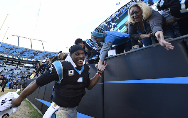 Panthers-Cam-Newton-SB50-Jersey-and-Locker-Room-NFC-Champions-Hat