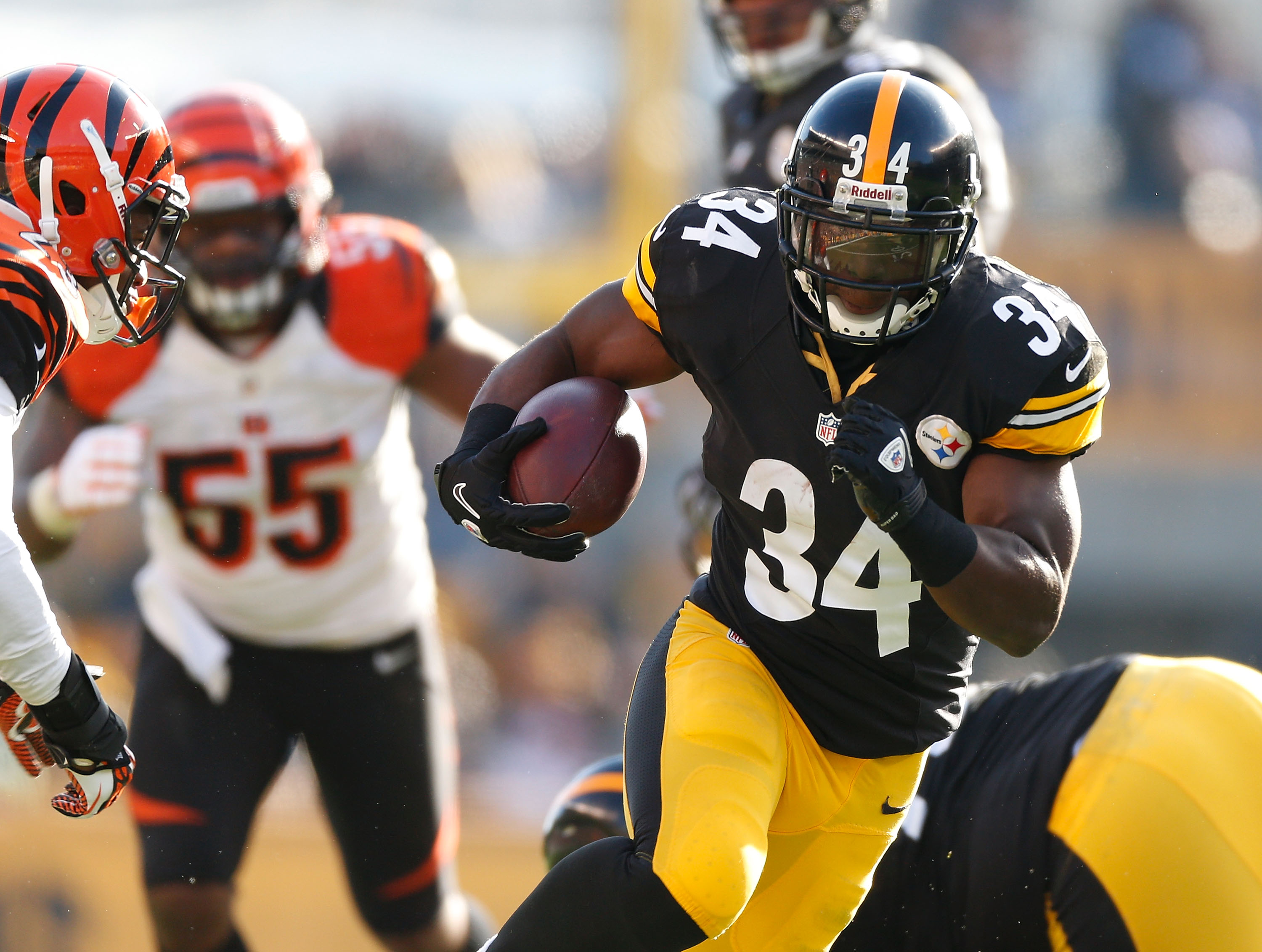 Breaking Down The 10 Best Running Backs In Steelers’ History