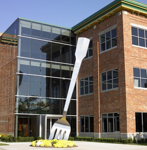 Idaho Potato Visits World’s Largest Fork