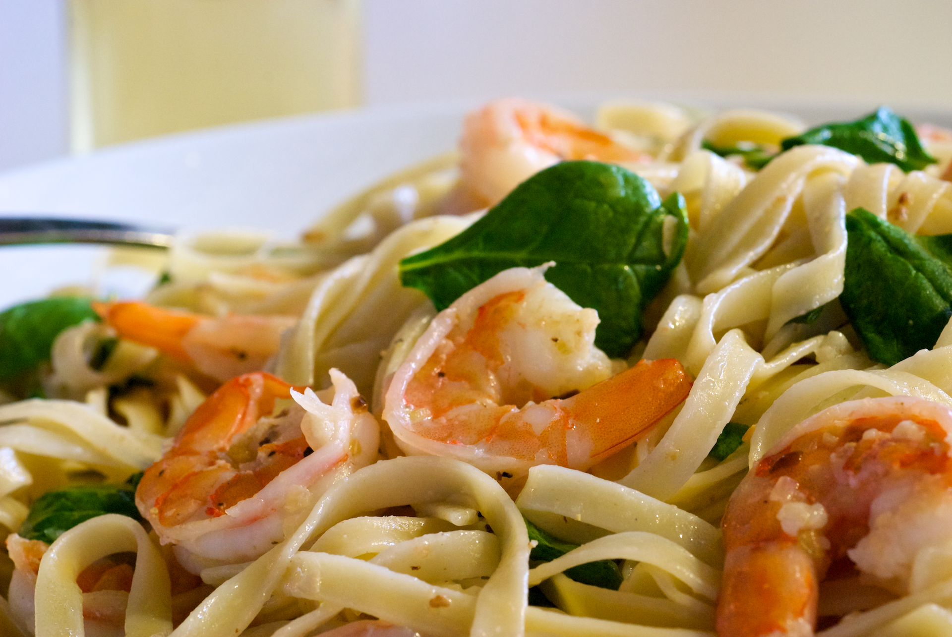 Many shrimp scampi recipes are overloaded with butter; this recipe is balanced with a blend of butter and monounsaturated olive oil and tossed with fresh baby spinach. It’s rich in B vitamins, omega-3 fatty acids, beta-carotene, calcium and important phytochemicals. 