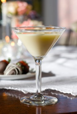 Decadent, rich, over the top, dangerously delicious! Rich velvety white chocolate concocted into a sinful cocktail. Chocolate lovers will swoon over this incredible cocktail. Perfect as a romantic before-dinner drink.