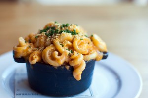 This decadently delicious Mac ‘N’ Cheese, from award-winning Chef John Kunkel, is covered in a Mornay Sauce made with four types of cheese, hot sauce, Dijon mustard, and a delicious blend of spices. 