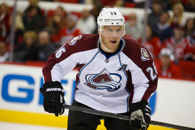 Paul Stastny, a St. Louis native, signed with the Blues. (James Guillory, USA TODAY Sports)