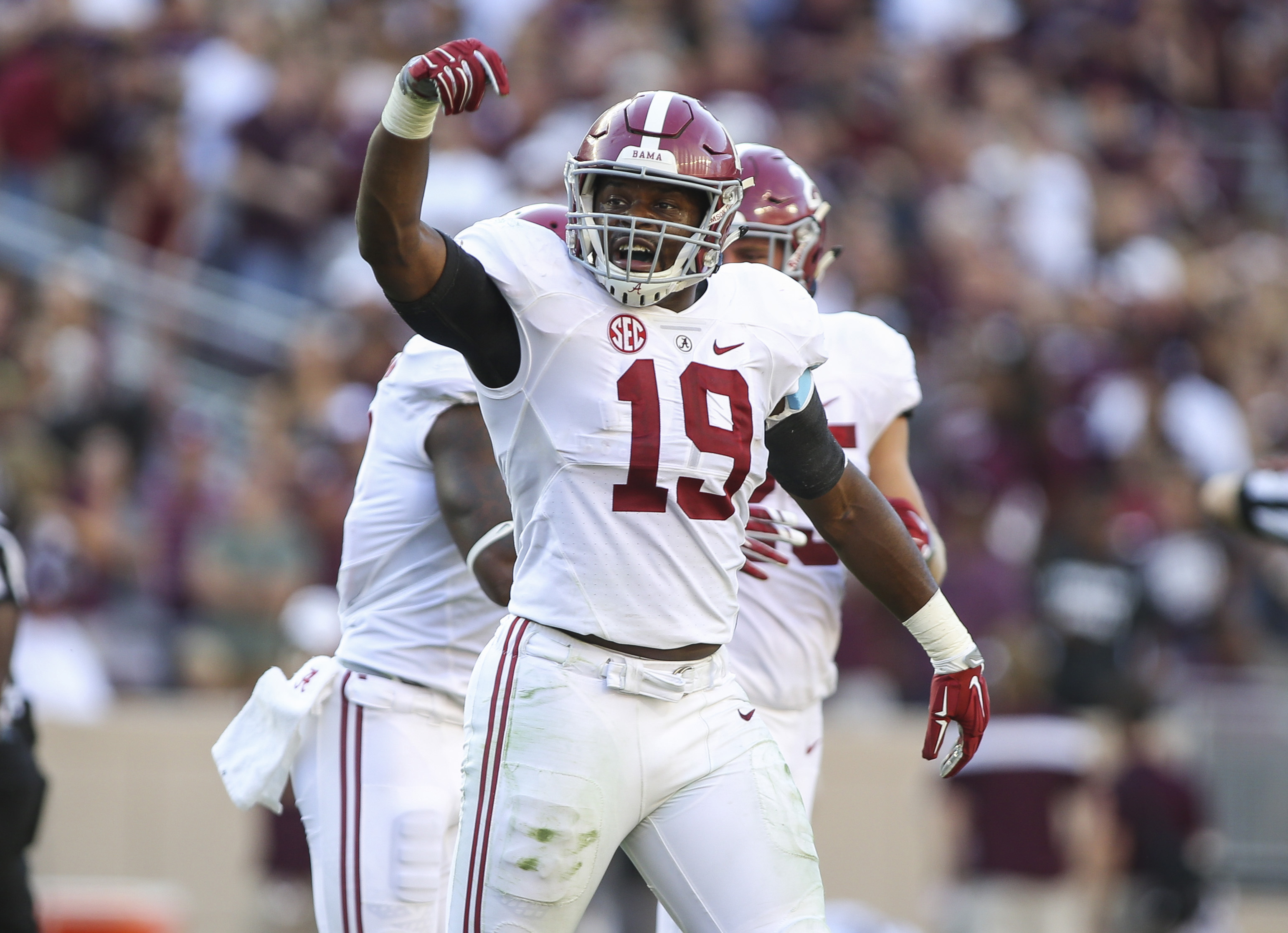 Oct 17, 2015; College Station, TX, USA; Alabama Crimson Tide linebacker Reggie Ragland (19) reacts after a play during the third quarter against the Texas A&M Aggies at Kyle Field. The Crimson Tide defeated the Aggies 41-23. Mandatory Credit: Troy Taormina-USA TODAY Sports ORG XMIT: USATSI-226926 ORIG FILE ID: 20151017_gma_at5_061.jpg