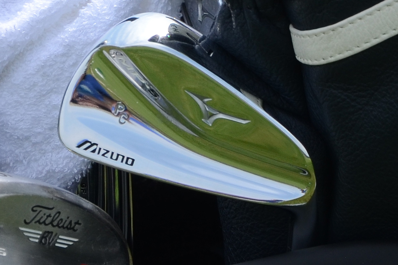 Golf pros shop who use mizuno