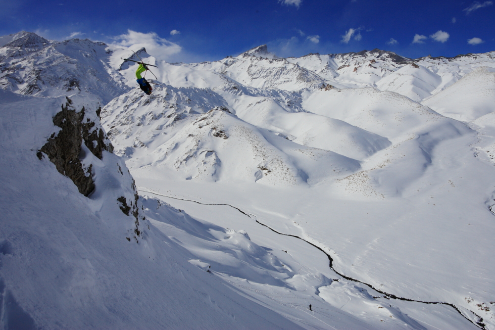 tim-dutton-backflip-andes-background