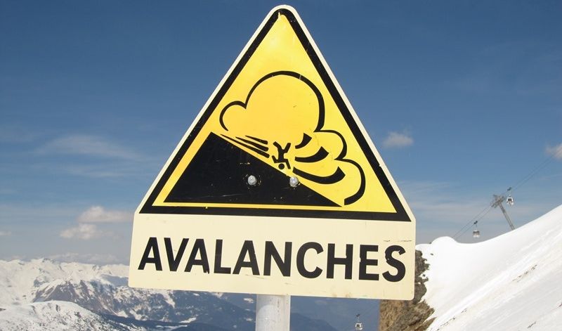 avalanche_warning_sign