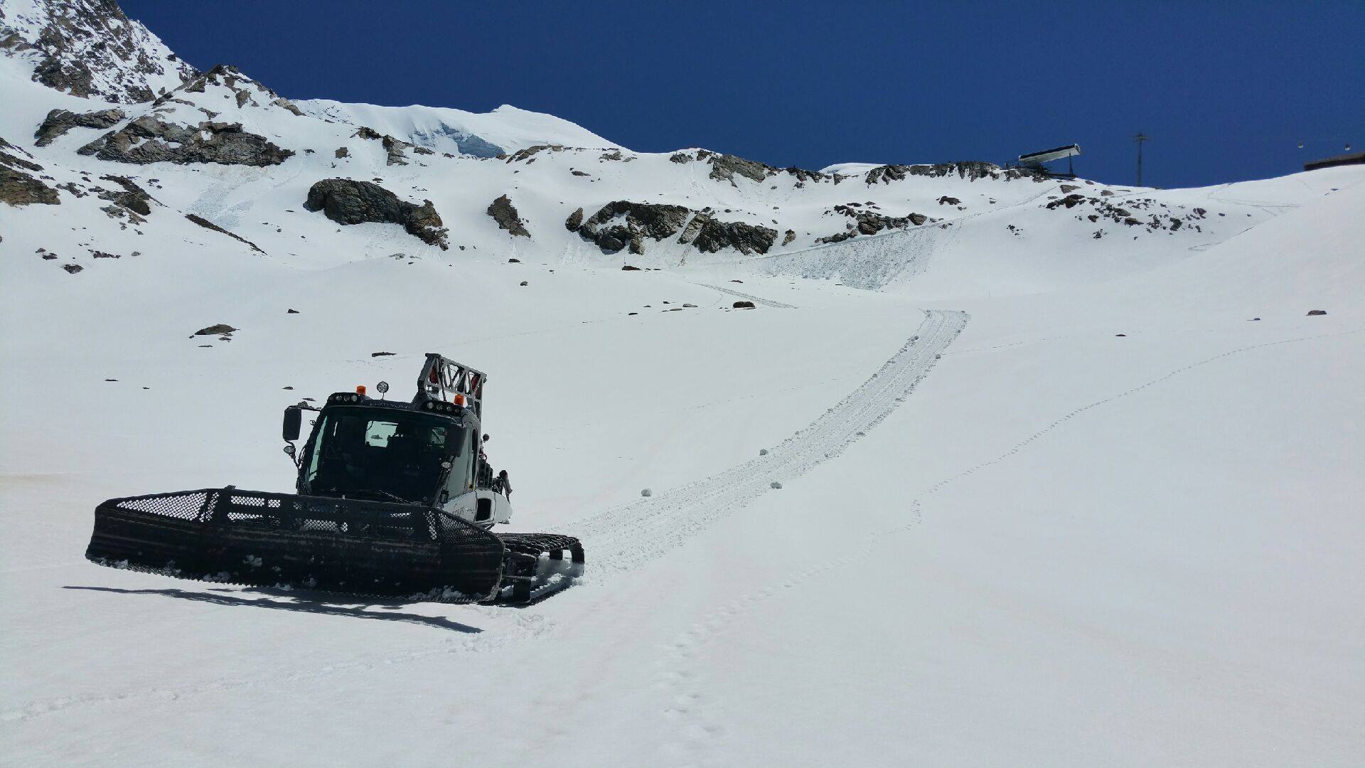 Photo Credit: Saas-Fee Facebook Page