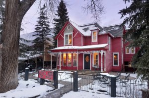 Aspen's Little Red Ski Haus 