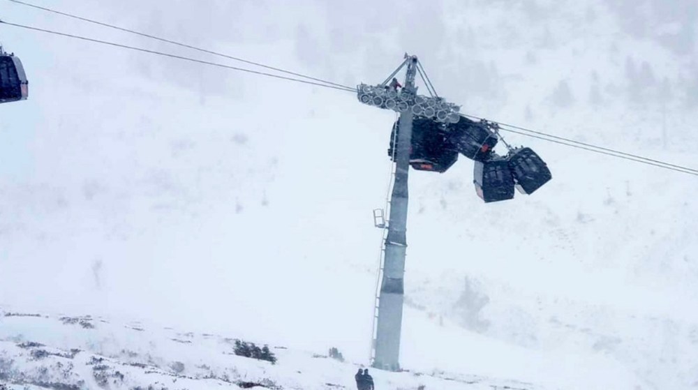 WATCH: Gondola pileup in Austria is terrifying