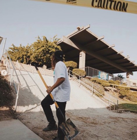 Volwassen Savant niettemin VIDEO: World Famous Skateboarding Stair Set Redefined by Mountain Biker