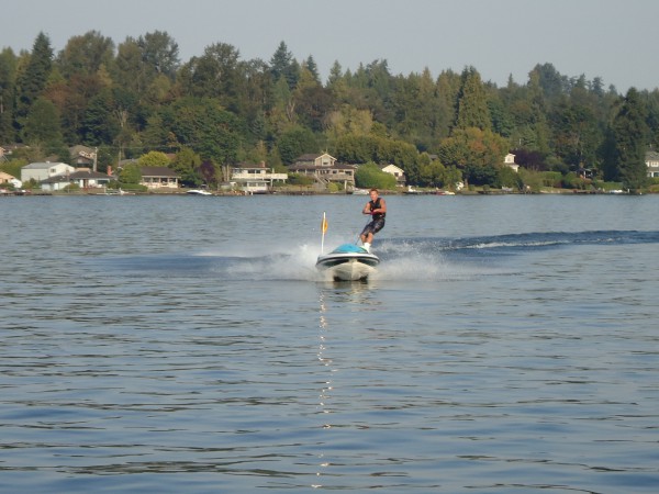 remote control water ski boat