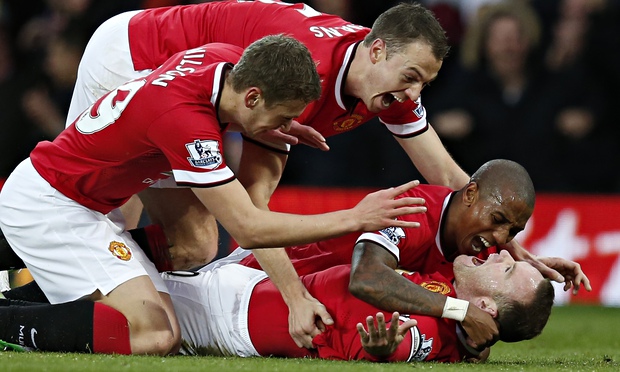 Wayne Rooney celebrates after scoring