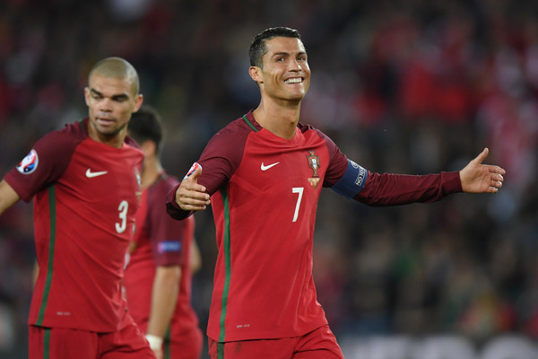 Cristiano+Ronaldo+Portugal+v+Austria+Group+xJwKIApgHyQl