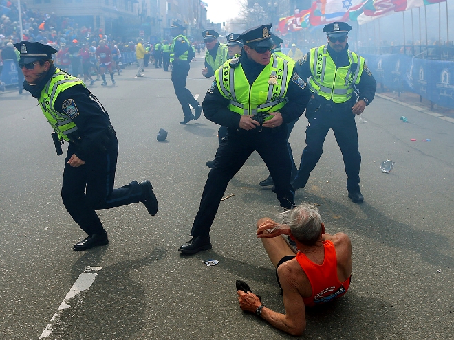 Overwhelming kindness follows Boston Marathon blast | For The Win