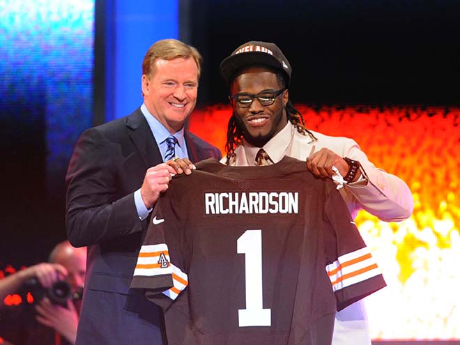 NFL Draft bust Trent Richardson wants his $3 million back, says Colts fined  him for being 3 pounds overweight