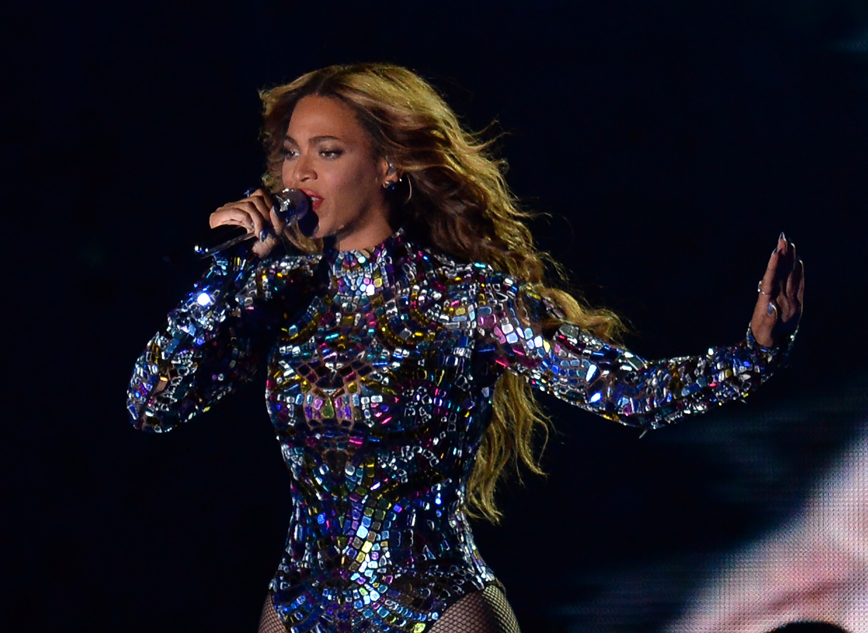 Who is performing at the Super Bowl halftime show? | For The Win