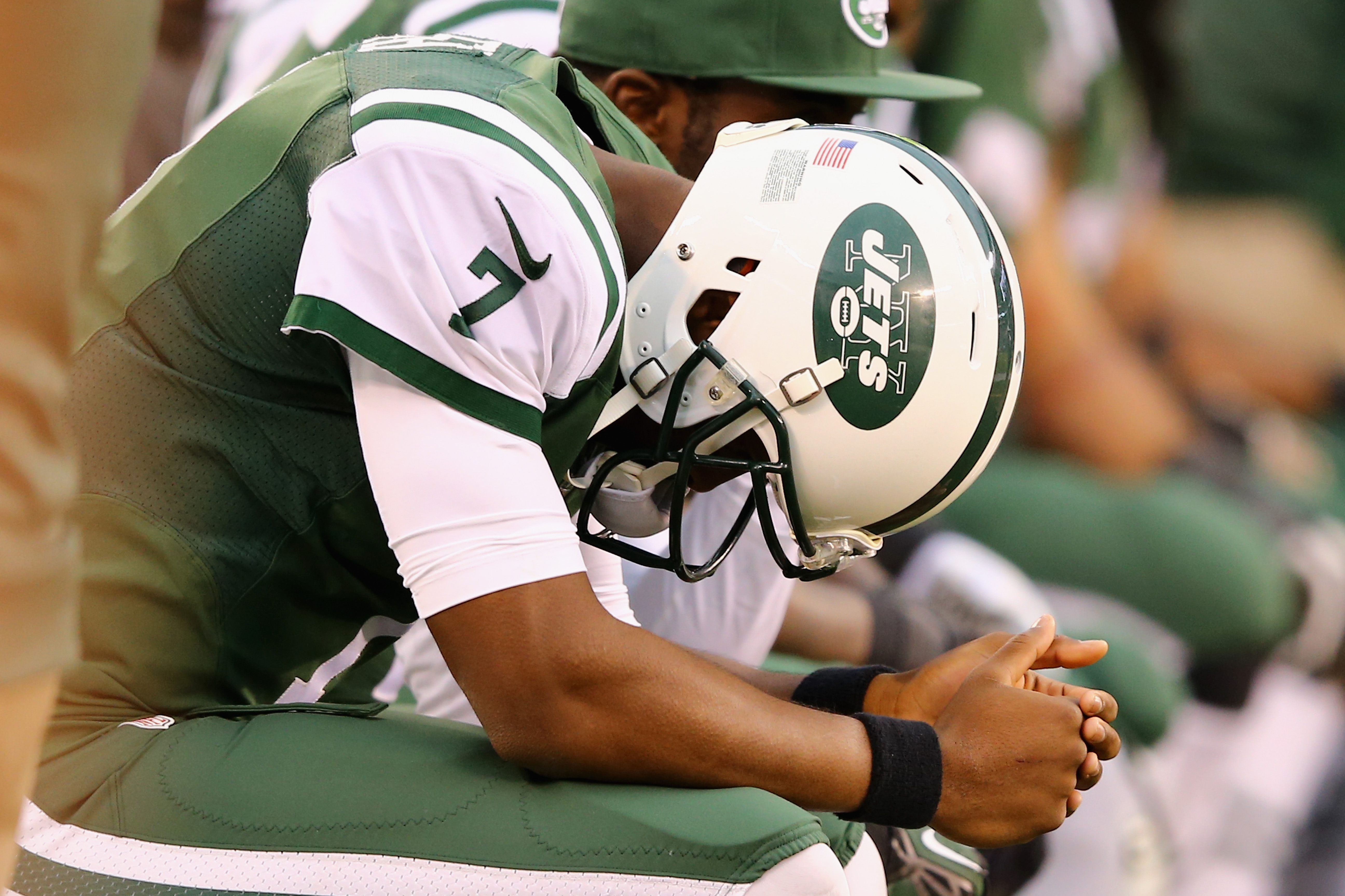 Jets won't commit to Geno Smith as 2014 starting QB 