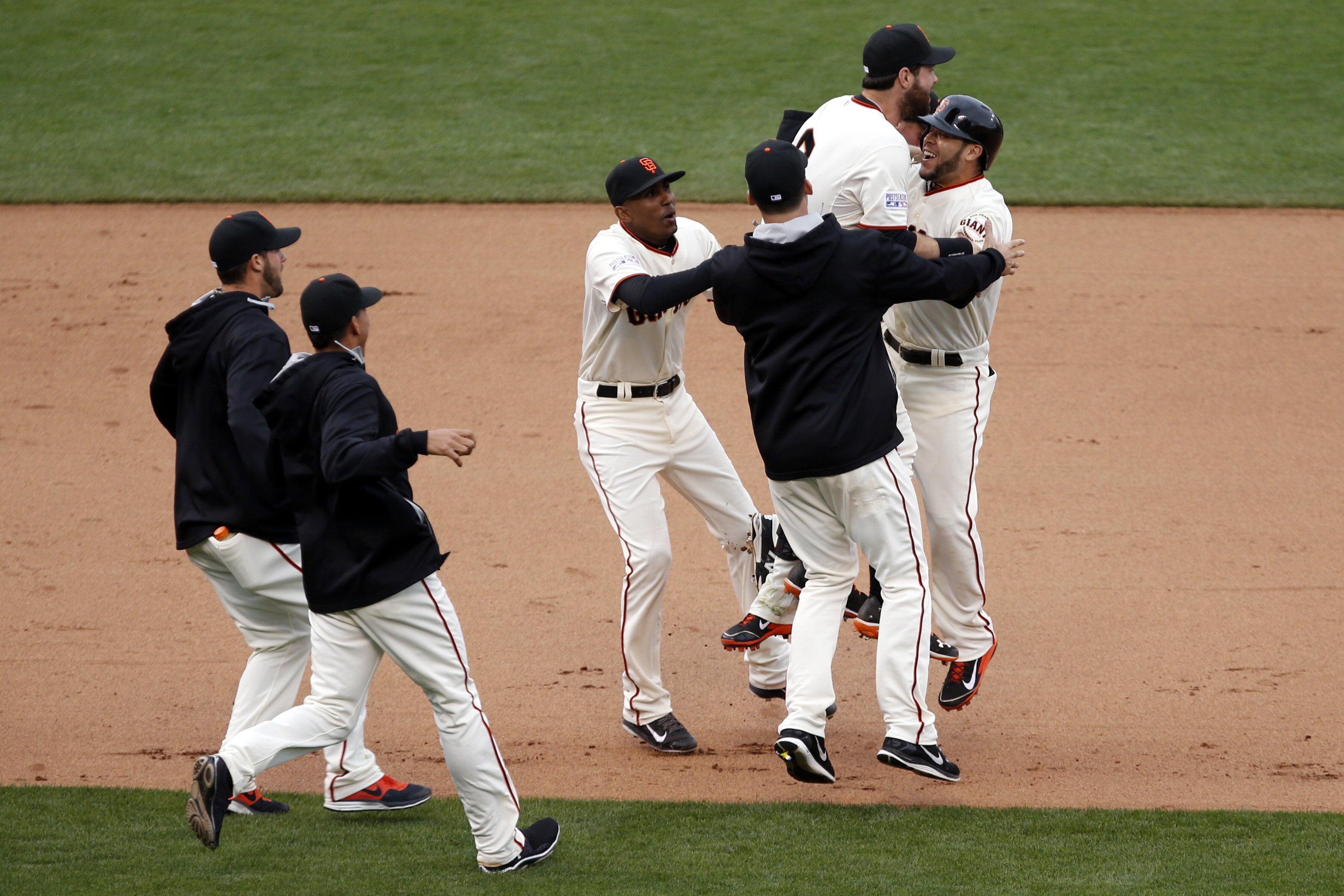 Giants Beat the Cardinals in Game 2 of the N.L.C.S. - The New York