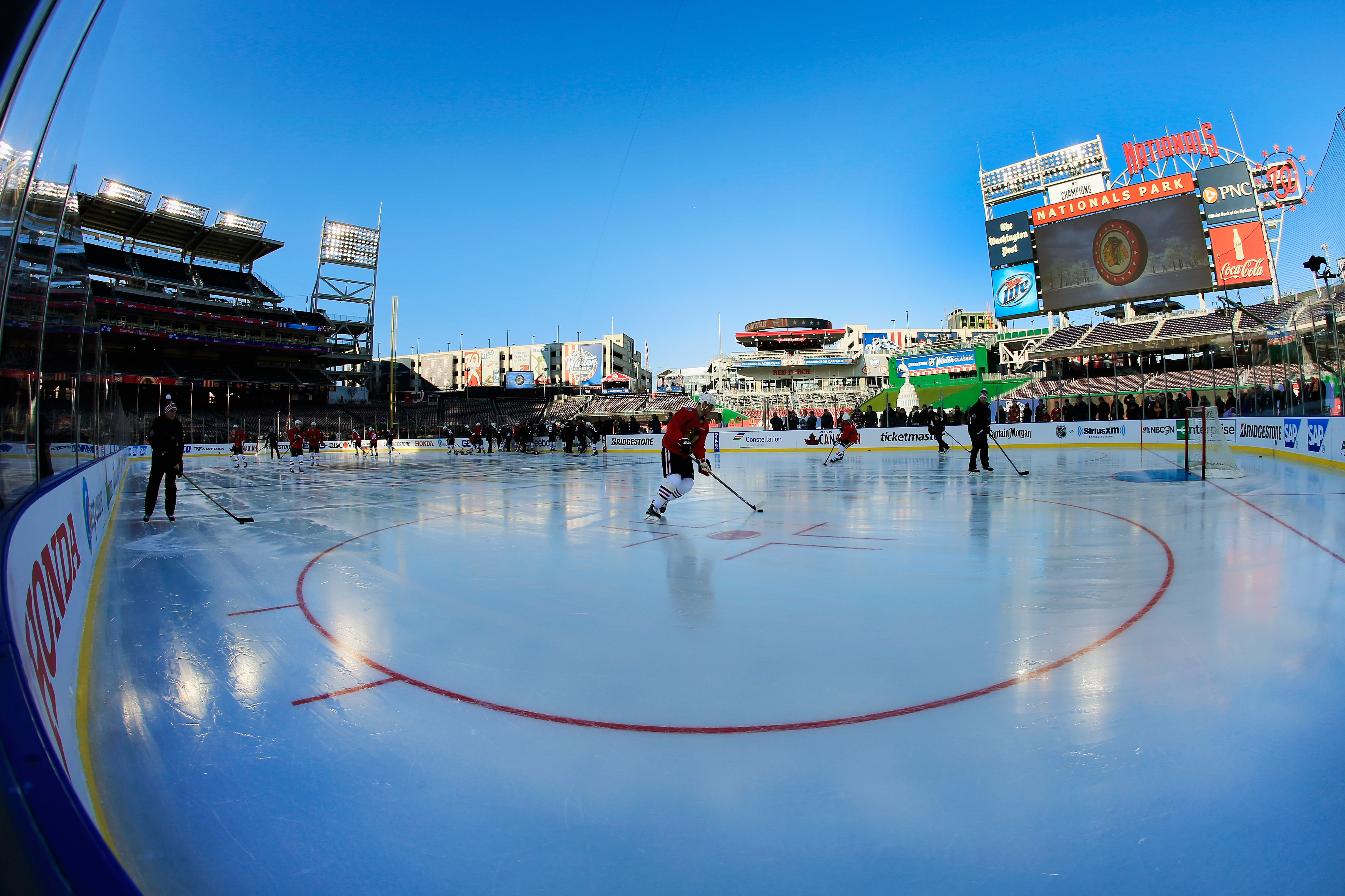 2,910 Winter Classic 2016 Stock Photos, High-Res Pictures, and Images -  Getty Images