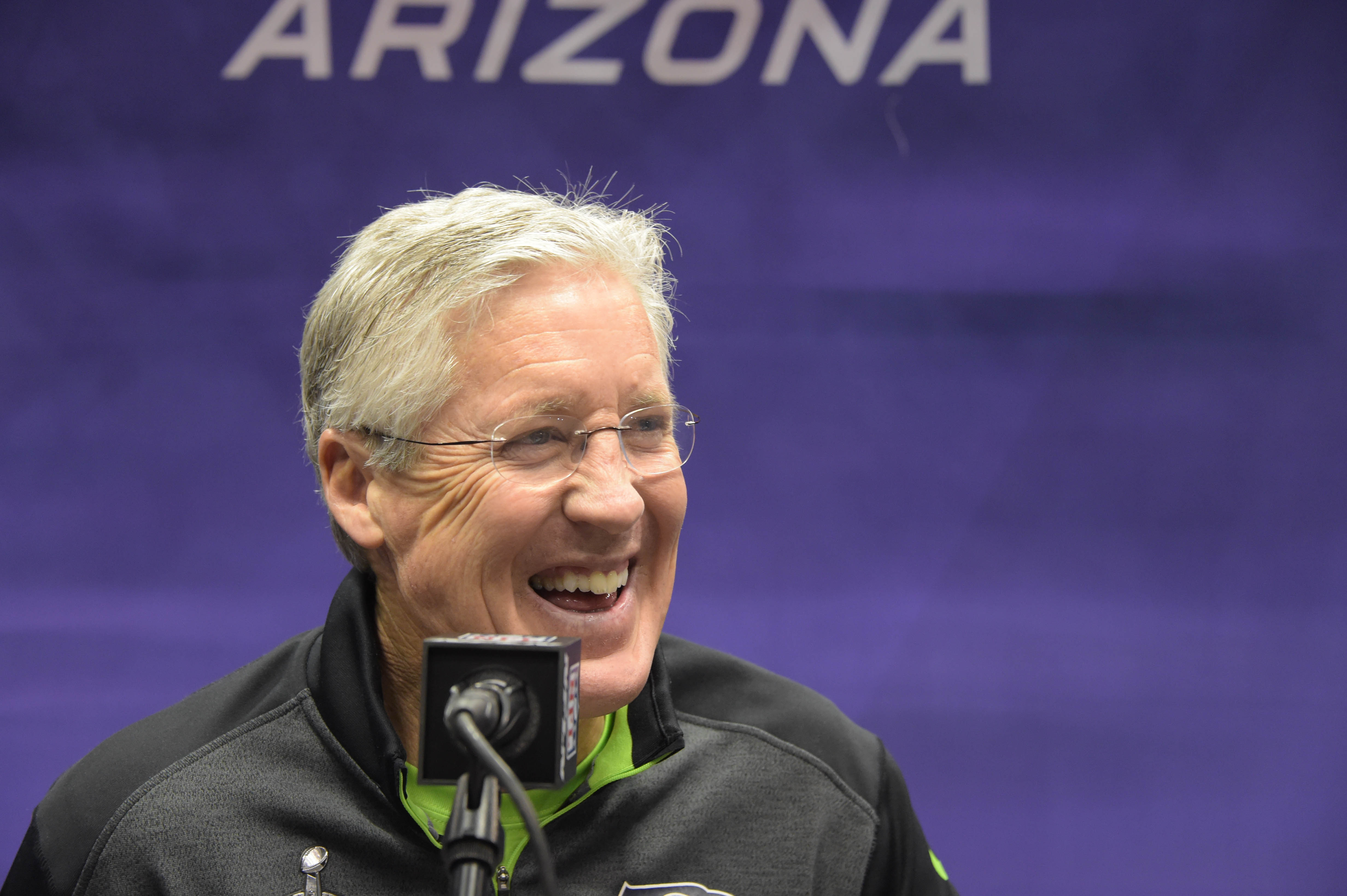 Pete Carroll 'understands the black athlete more than any coach,' Michael  Bennett says