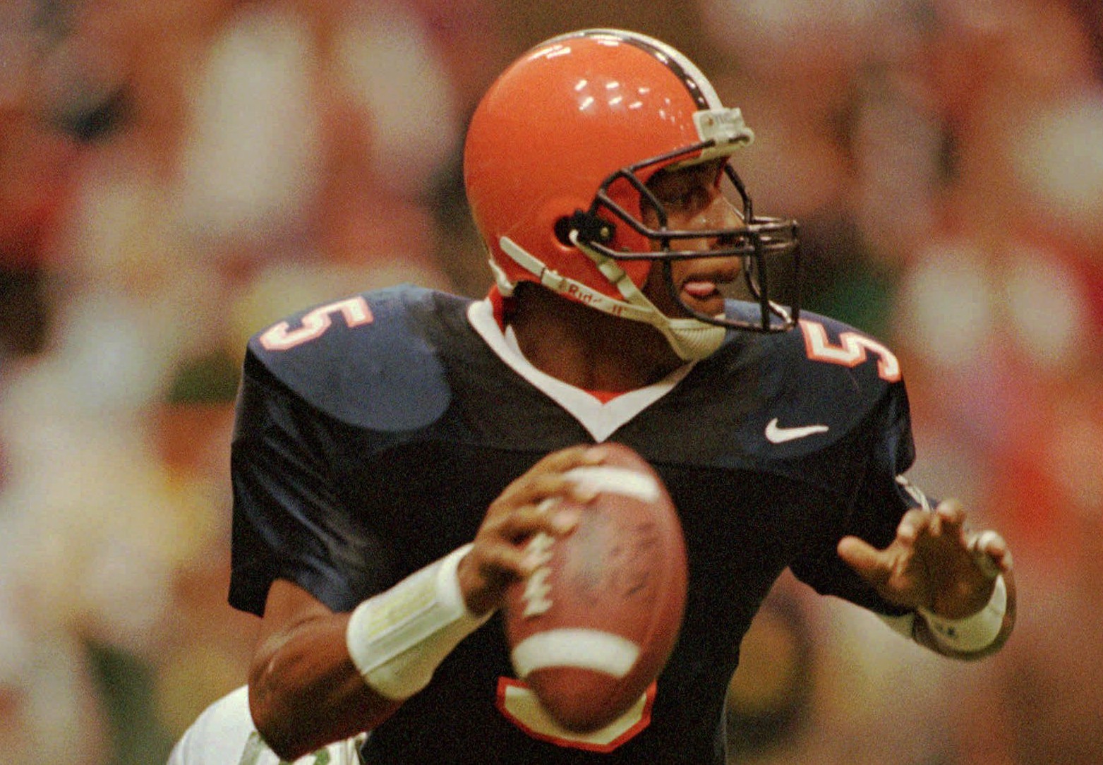 Syracuse to retire Donovan McNabb's number 