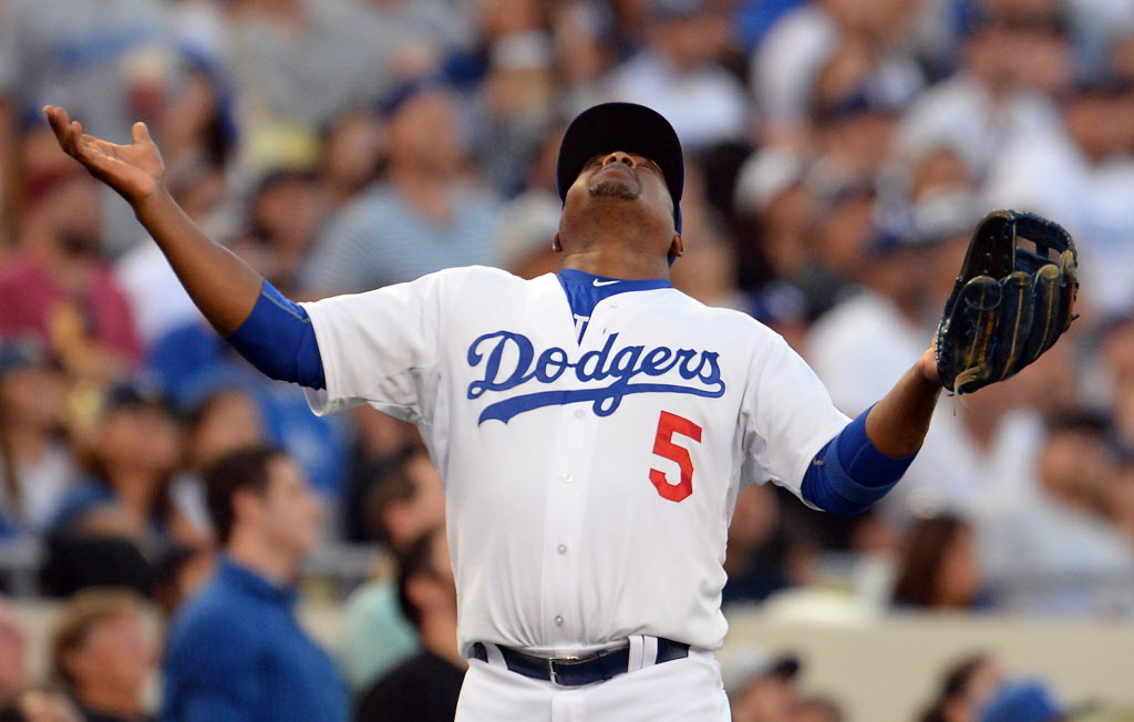 Dodgers will still hold bobblehead night for Juan Uribe, who is no longer a  Dodger