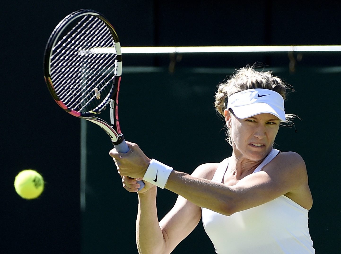 Wimbledon 2015: Eugenie Bouchard avoids punishment after BRA STRAP