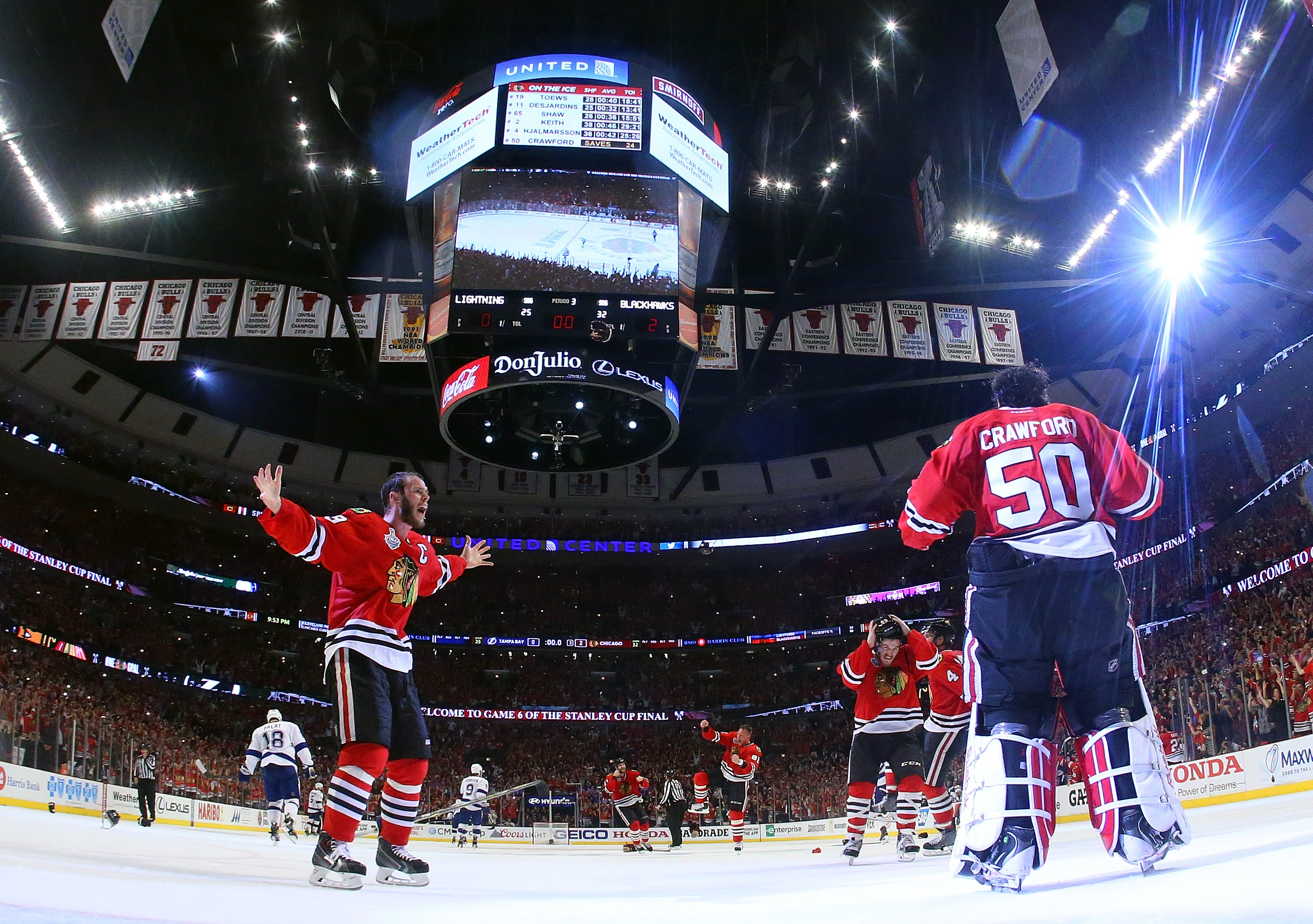 10 Incredible Photos From The Chicago Blackhawks’ Stanley Cup ...