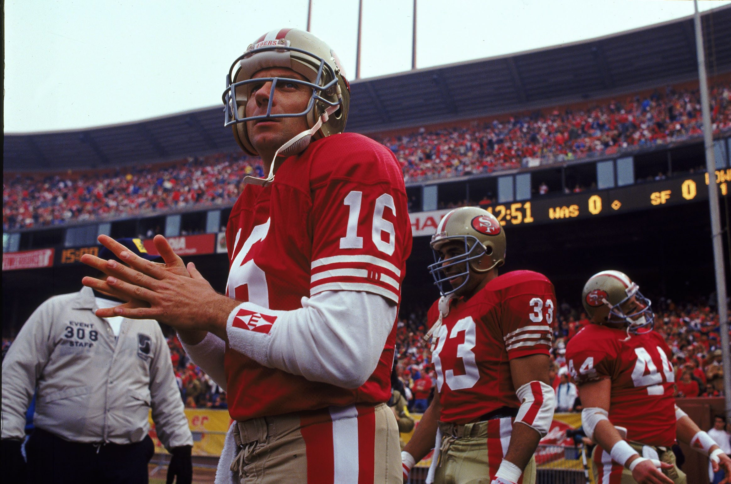 Joe Montana thinks Tom Brady responsible for Deflategate - The