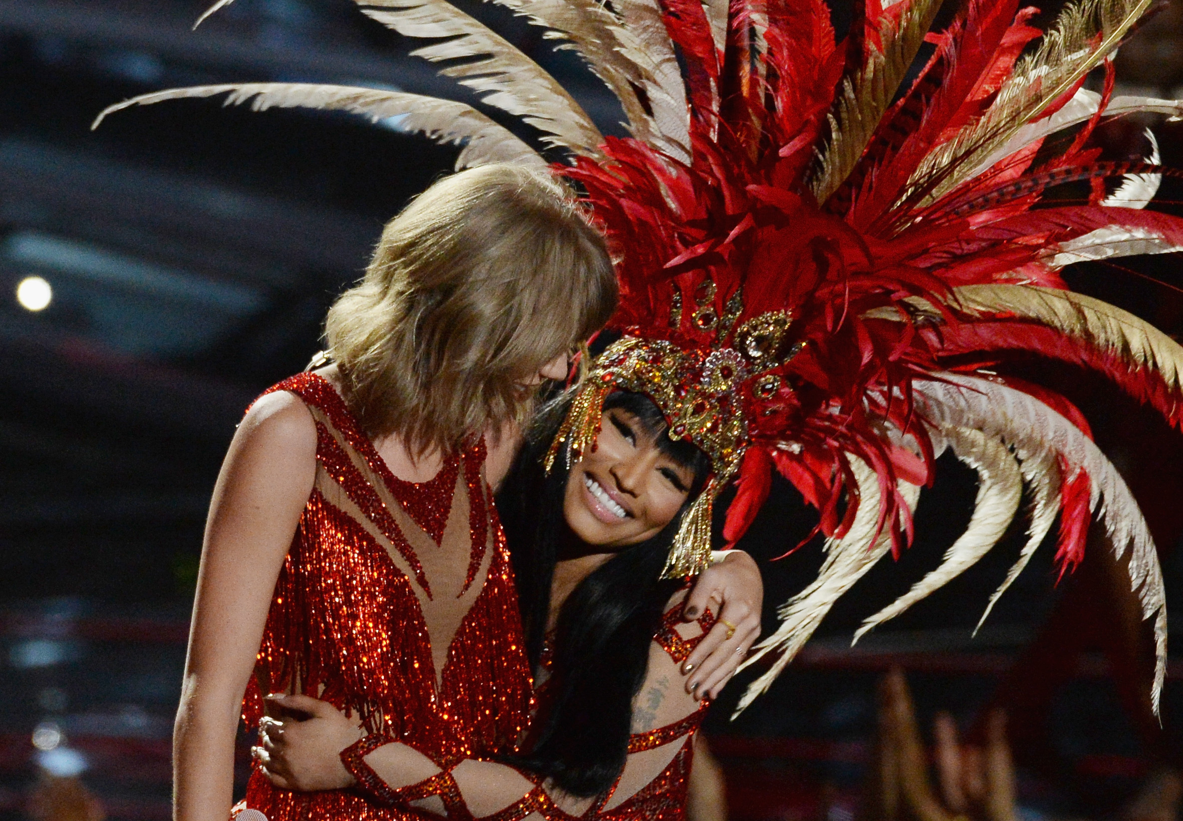 Nicki Minaj and Taylor Swift squashed their beef and performed together at the MTV VMAs For The