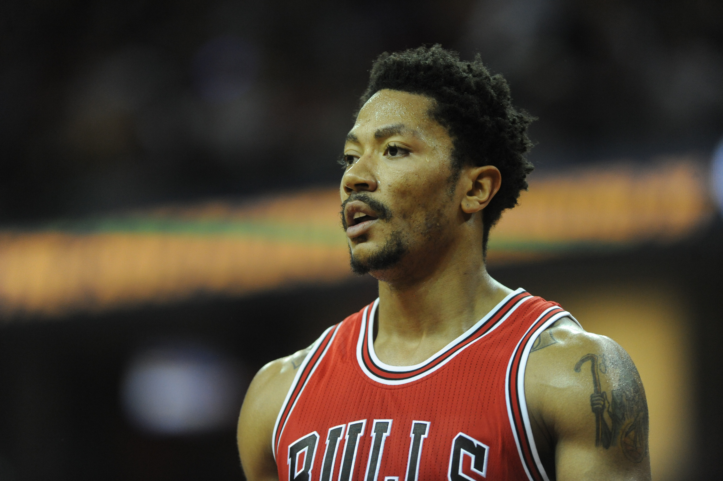 Knicks Acquire Oft-Injured Derrick Rose From the Bulls - The New York Times