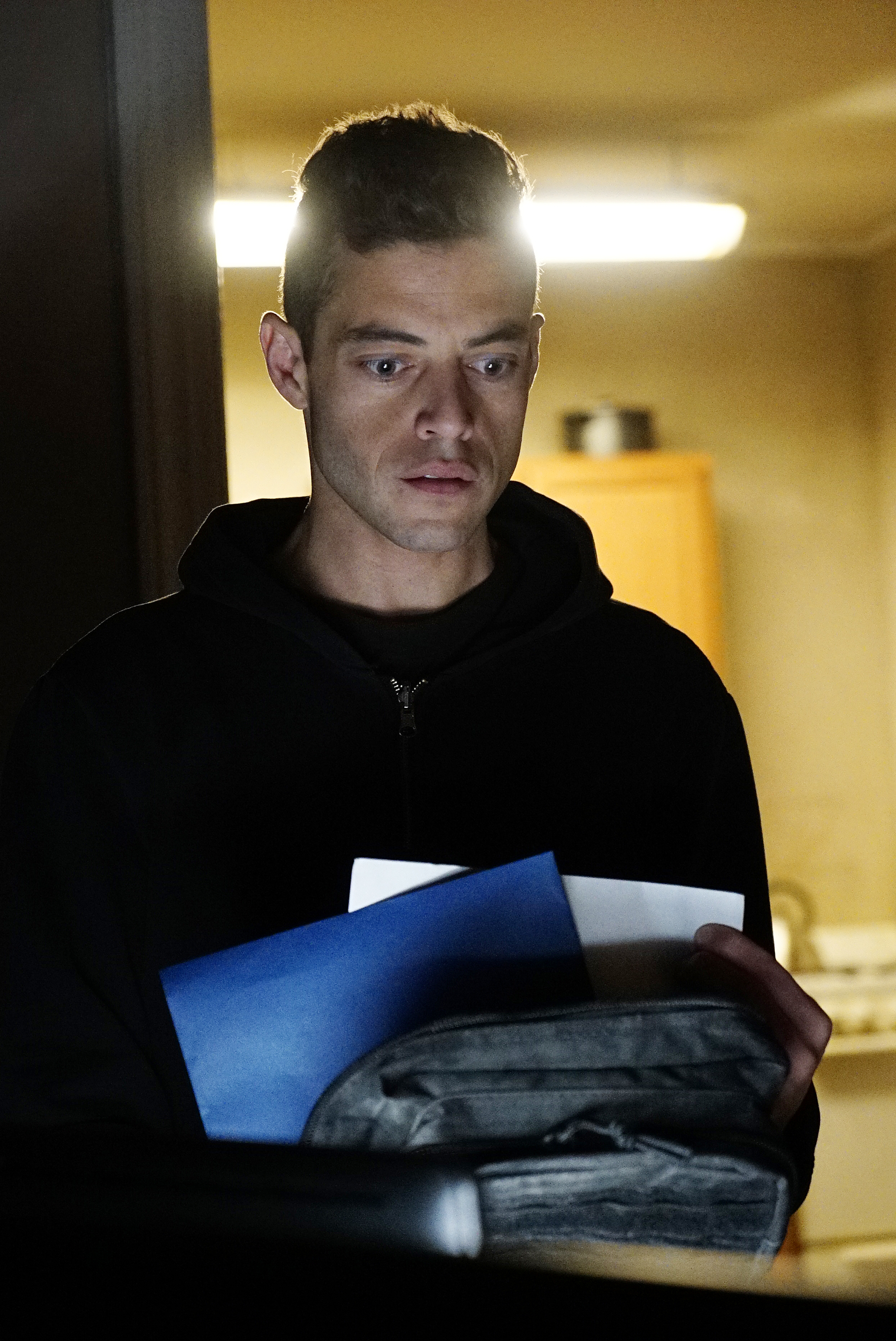 5 Things We Learned From The Season 2 Premiere Of ‘mr Robot For The Win