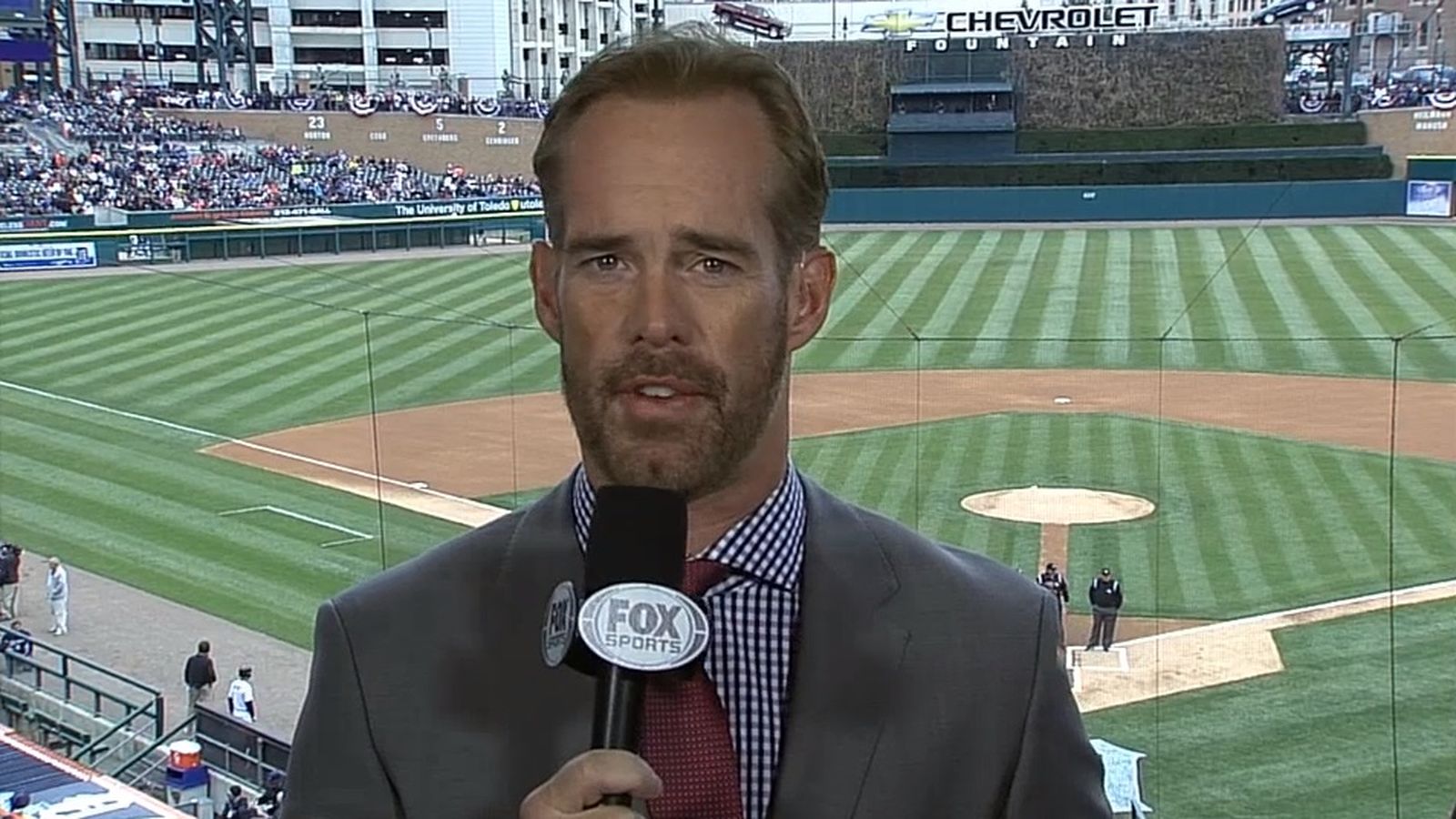 Joe Buck talks World Series outages, golf difficulties, beards and