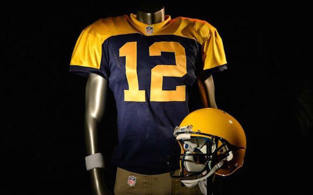 The Green Bay Packers are wearing 'new' throwbacks that look like Michigan  jerseys