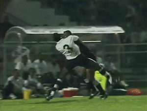 15 incredible highlights from the late Jonah Lomu&#39;s legendary rugby career  | For The Win