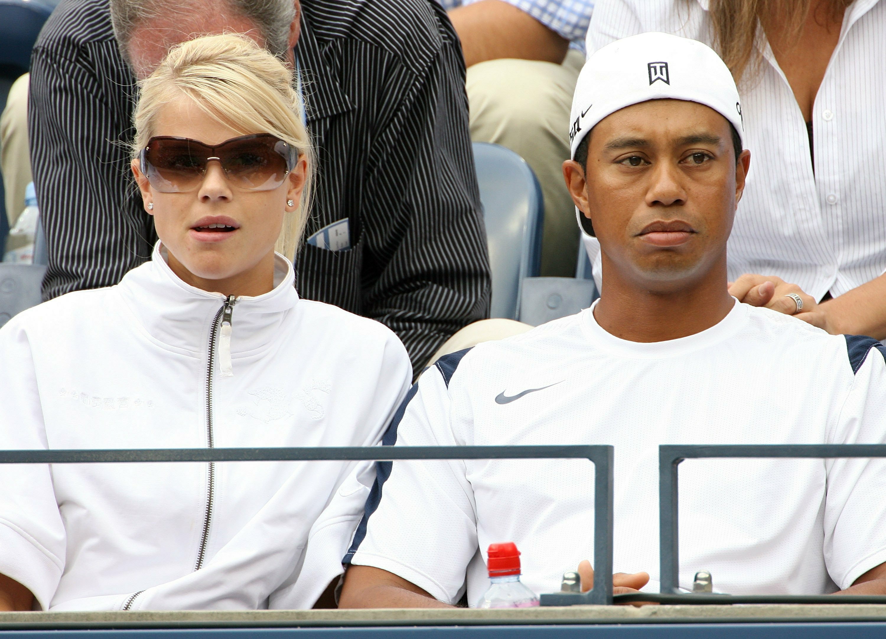Even Tiger and Elin were captivated by Federer's 2006. (Getty Images)