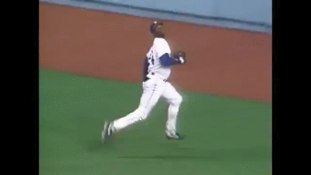 7 GIFs of Ken Griffey Jr. to remind you how awesome he was
