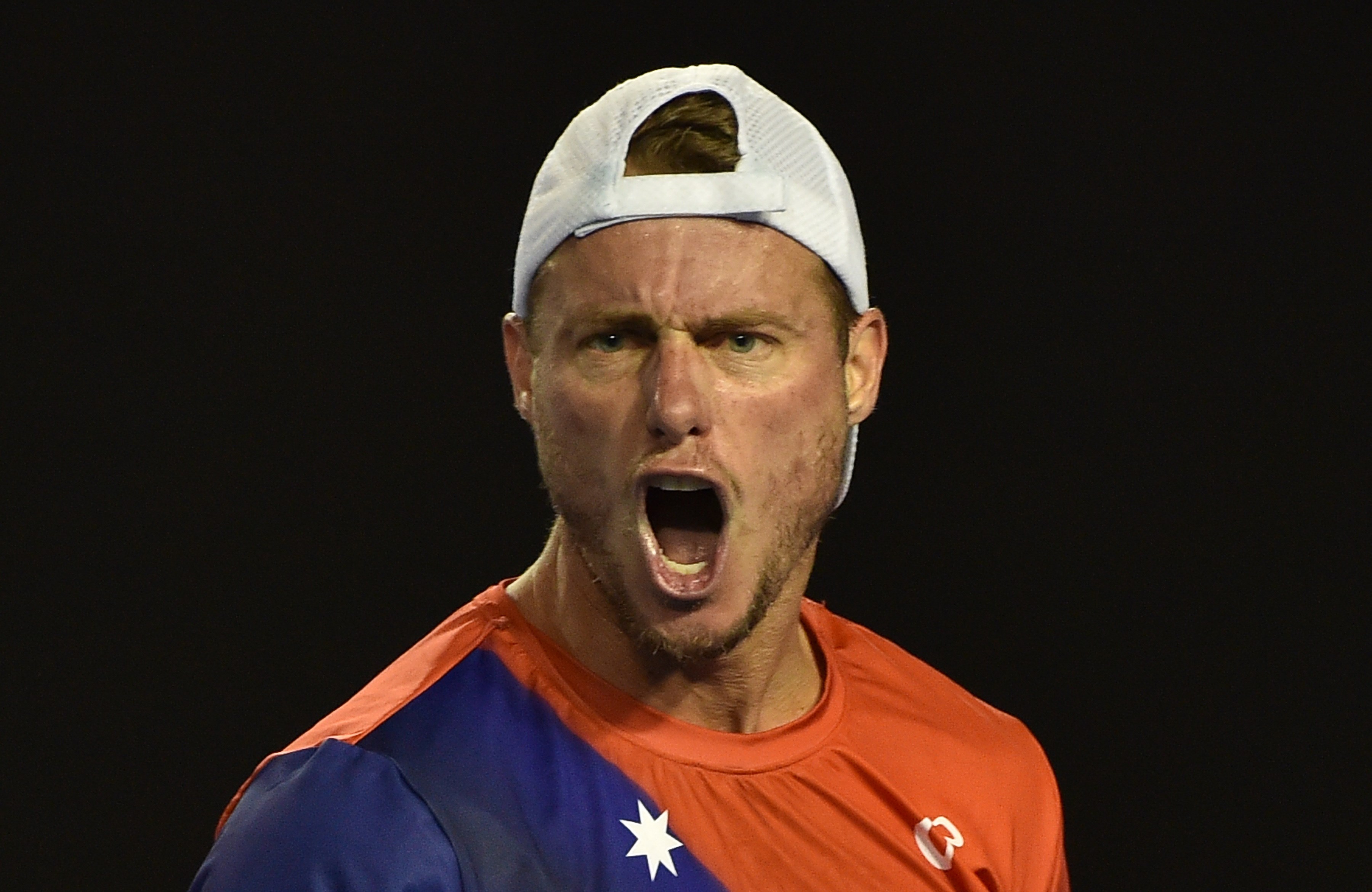 Lleyton Hewitt bids emotional farewell in tremendous Australian Open ...