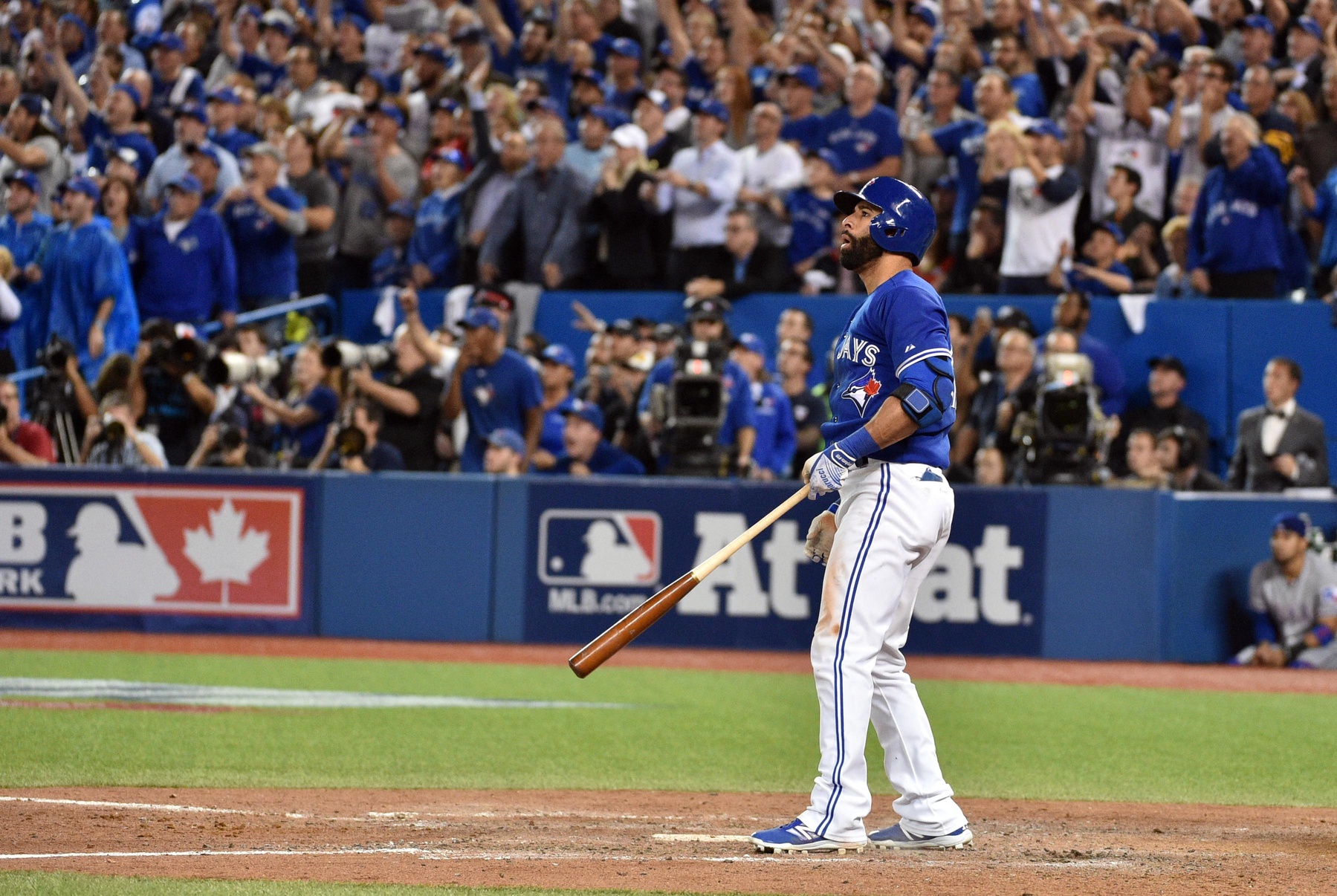 Jose Bautista Owes This Fan a New Beer - FanBuzz