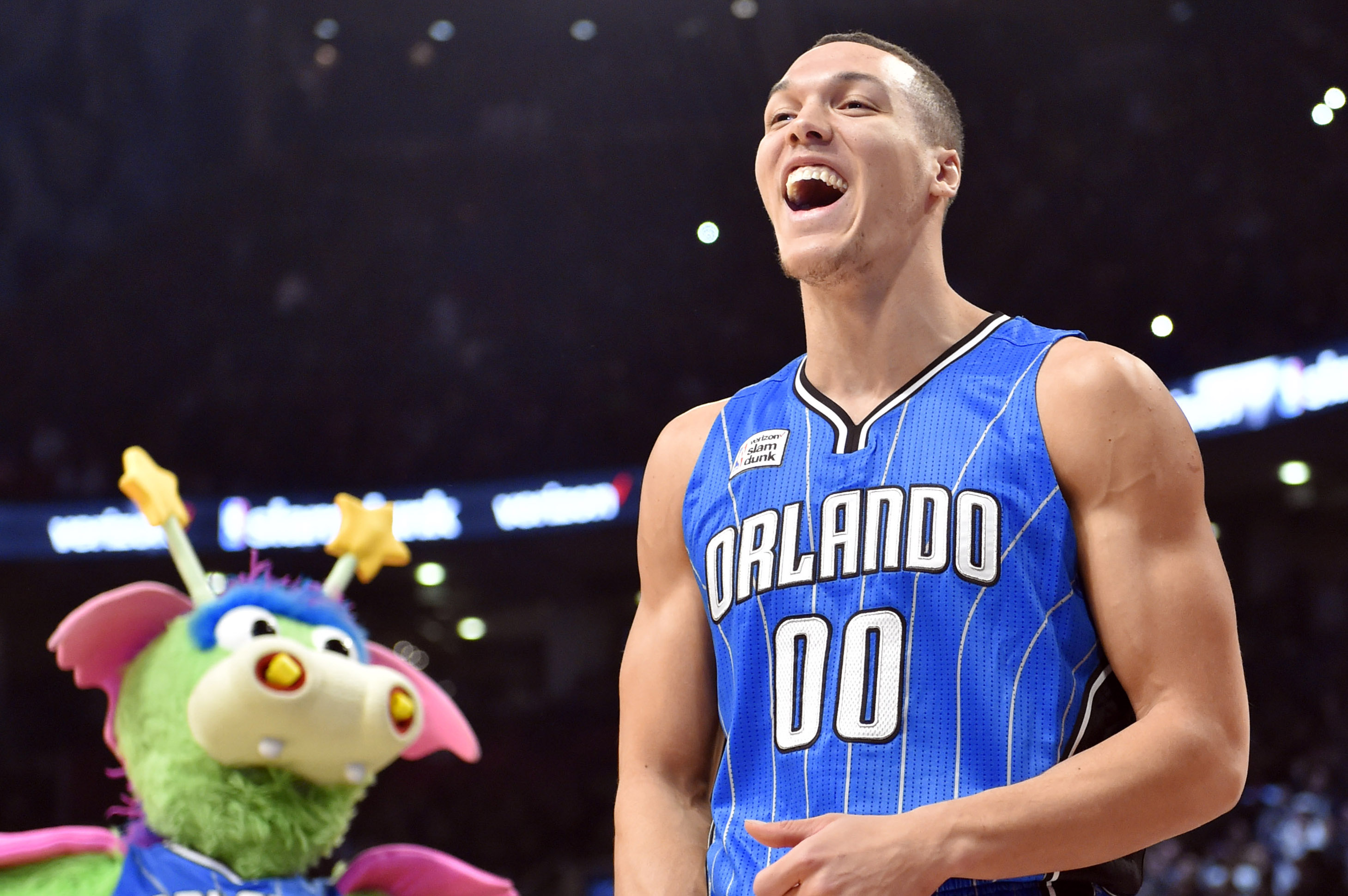 Aaron Gordon replicated his Dunk Contest performance in street clothes