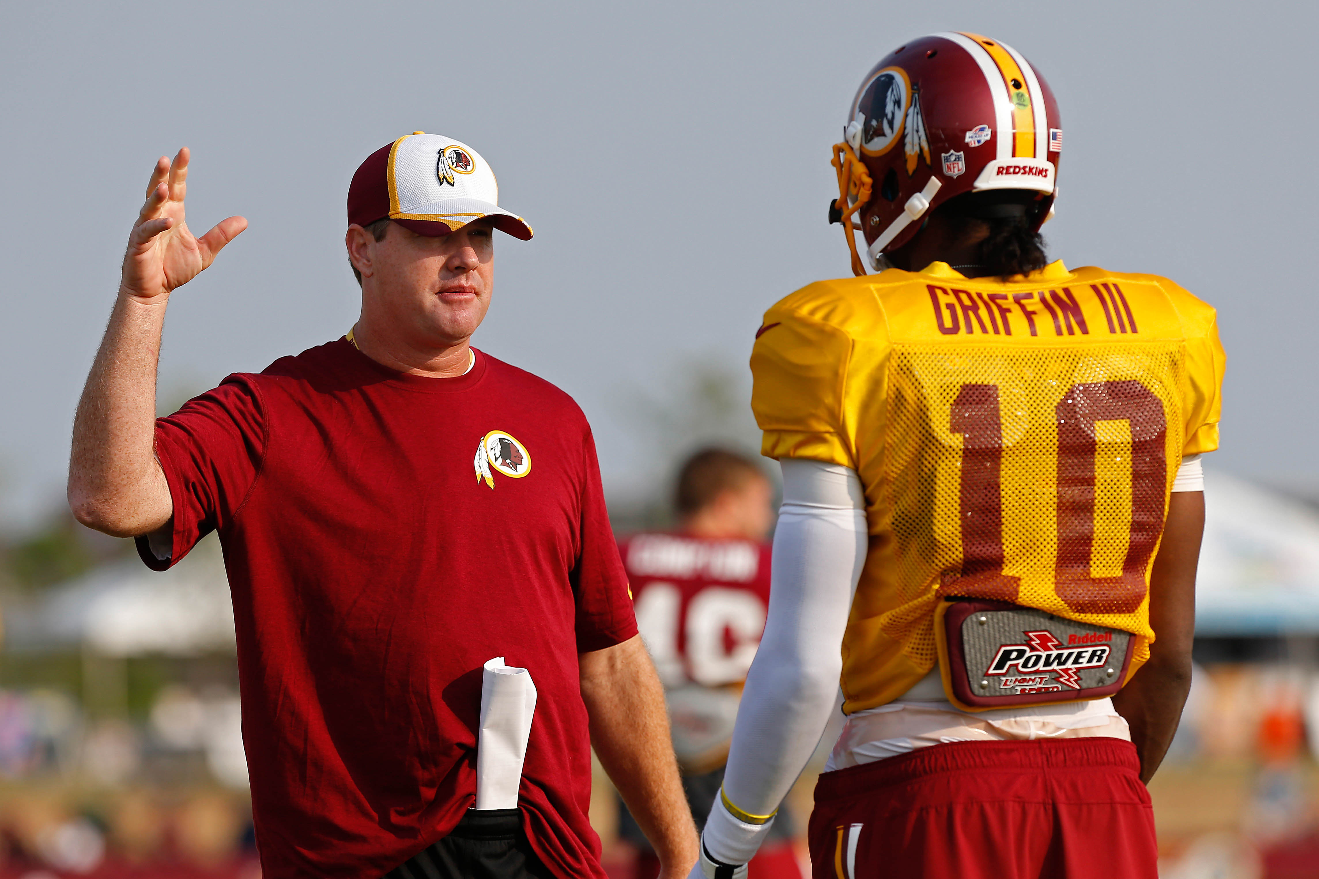 Redskins' players surprised by Gruden's decision to bench RG3