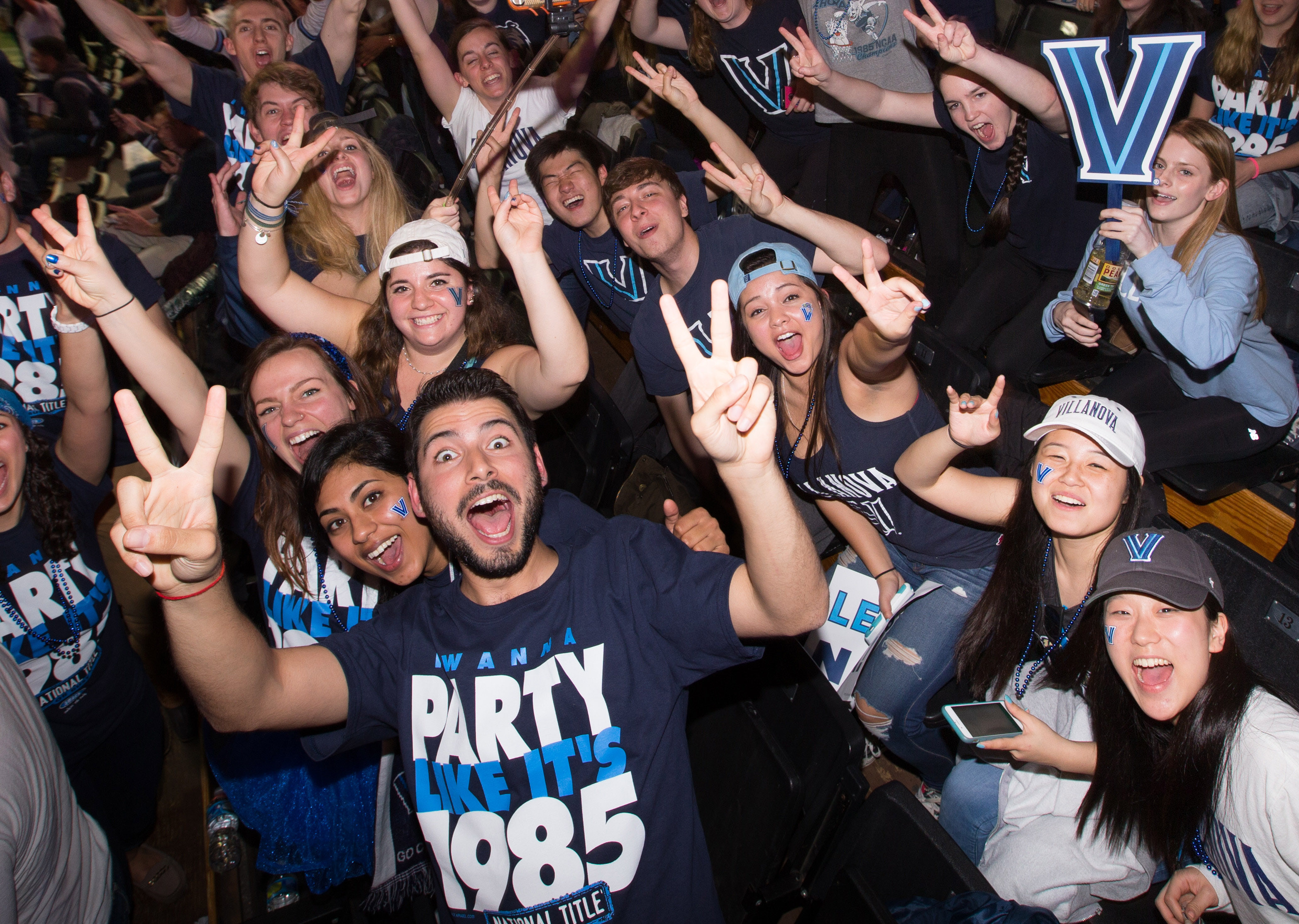 The watch parties at Villanova and UNC looked completely bonkers | For ...